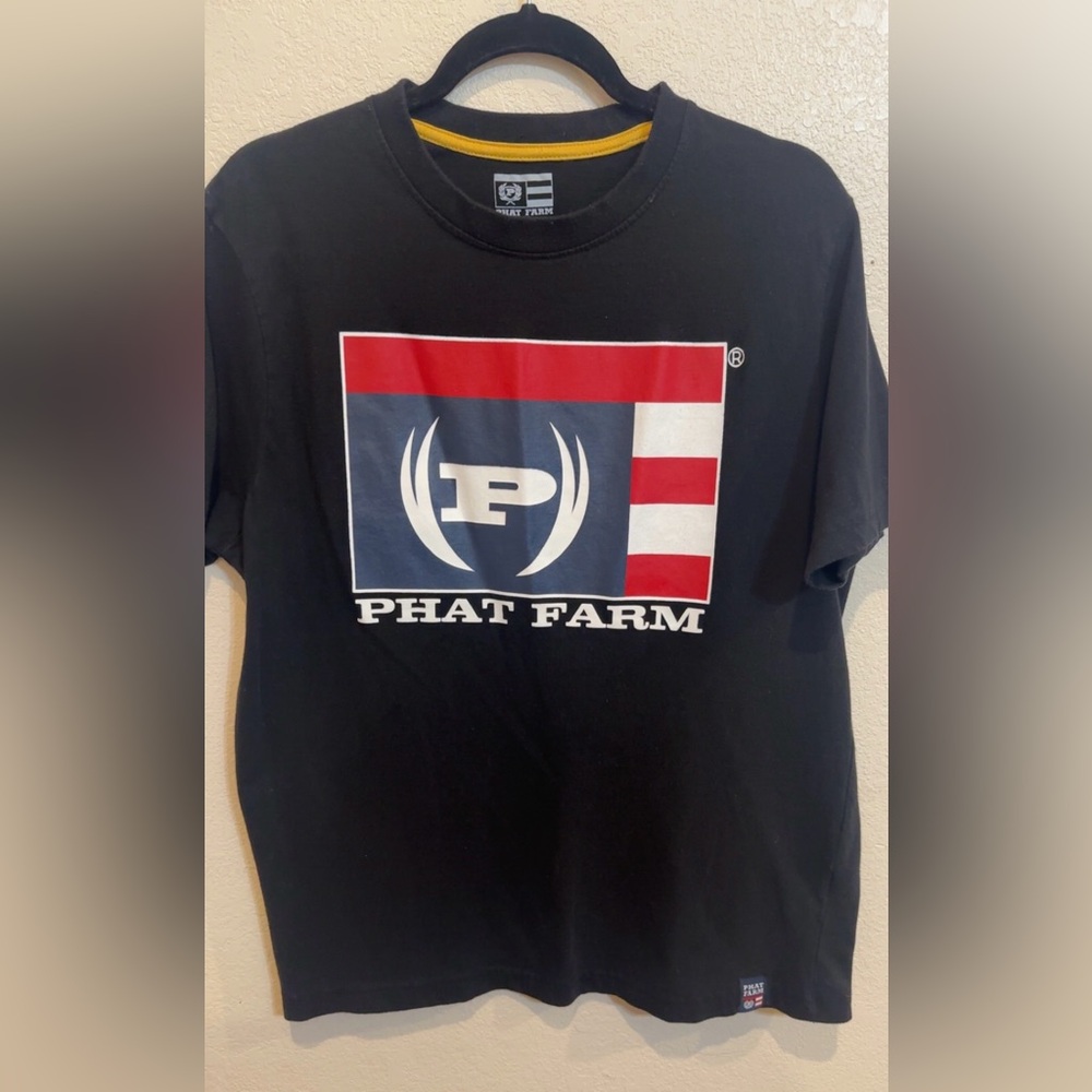 Phat Farm Black Short Sleeve Tee with Graphic Design